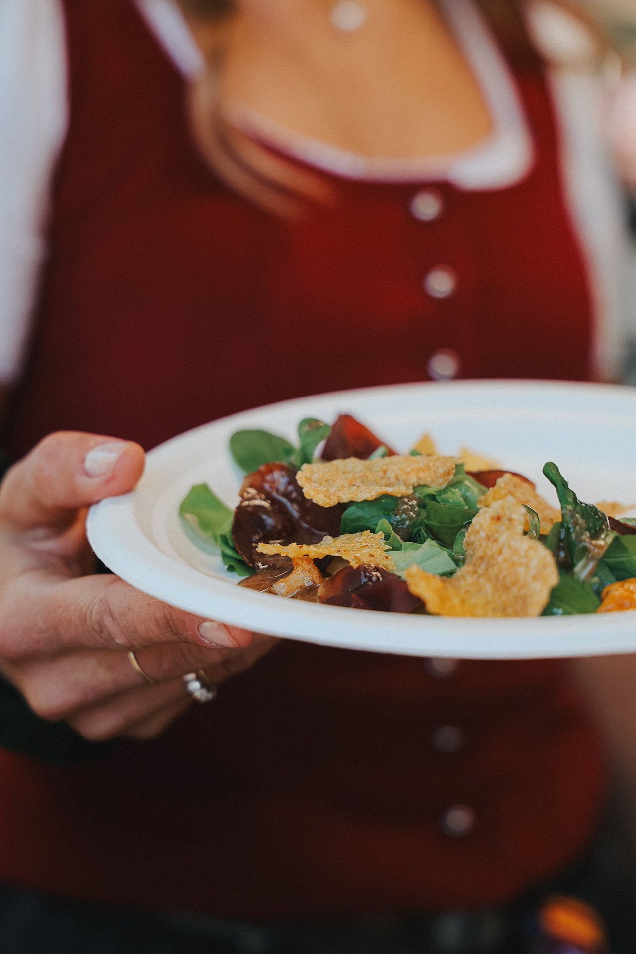 mercato piazza mostra espositori assaggio piatto prodotti qualita