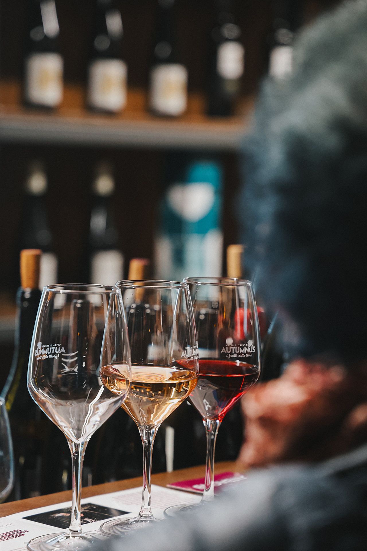 mercato piazza mostra vino gusto sapore